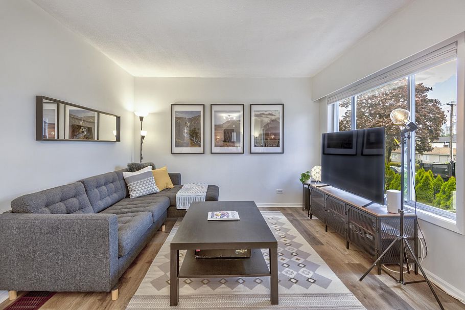 3609 E 29th Avenue Vancouver, BC - 3