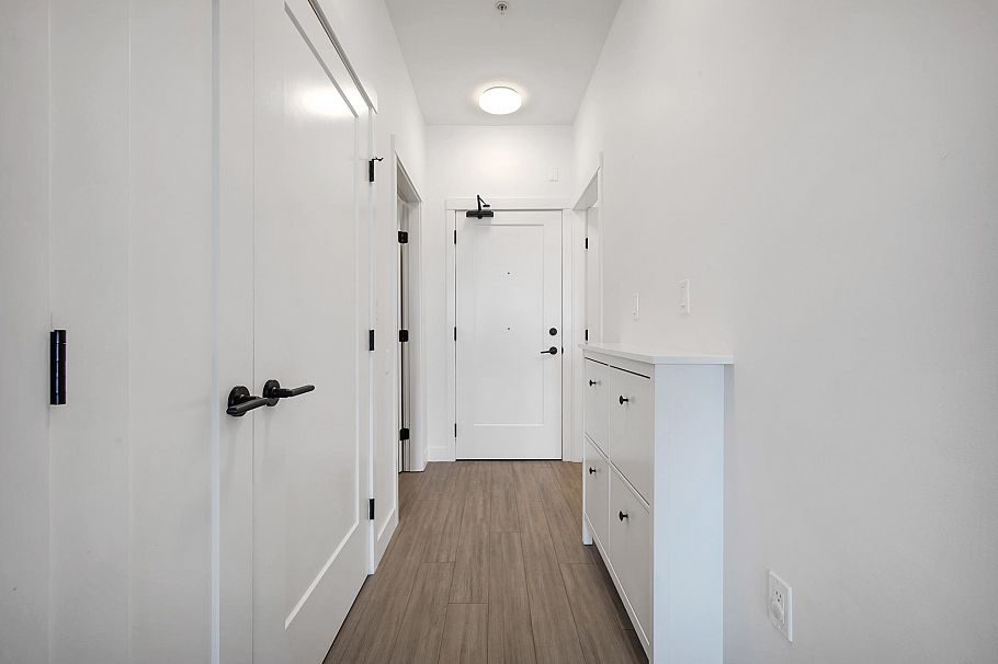 404 2408 Grant Street Vancouver, BC - 28