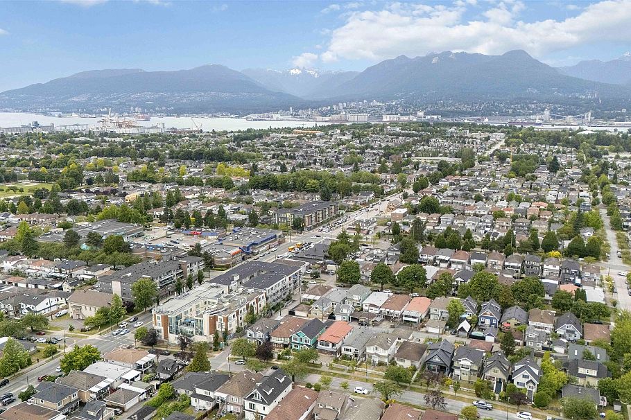 PH8 1838 Renfrew Street Vancouver, BC - 34