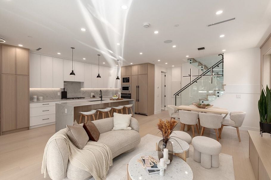 1 475 W 20th Avenue Vancouver, BC - 1