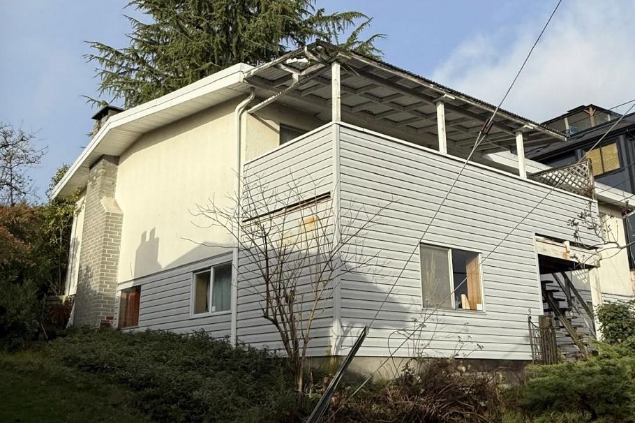 7790 Elliott Street Vancouver, BC - 1