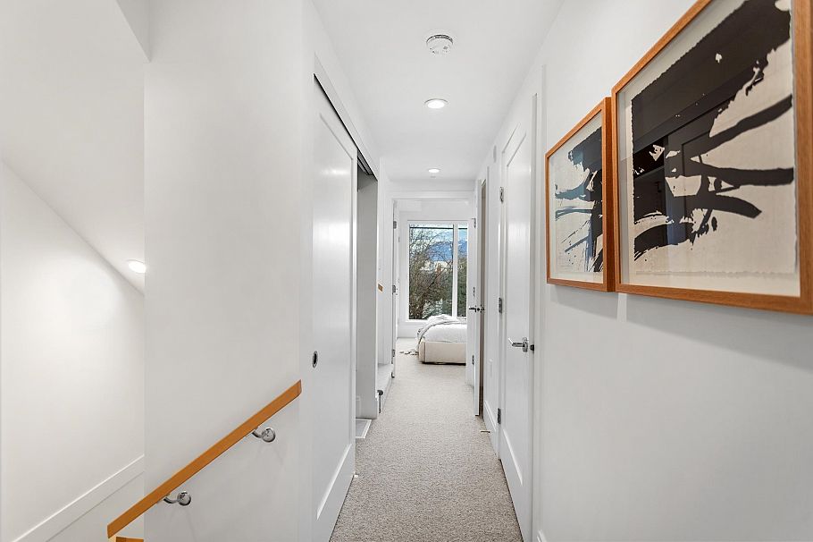 577 W 26th Avenue Vancouver, BC - 17