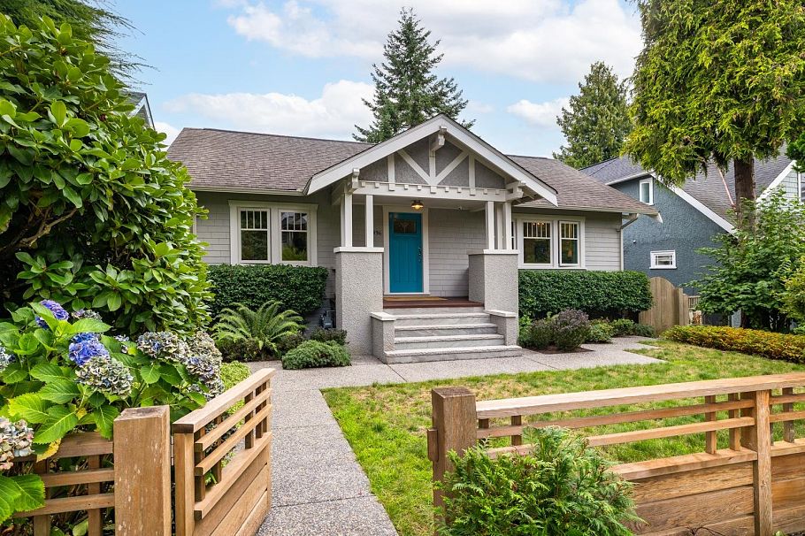 3336 W 38th Avenue Vancouver, BC - 39