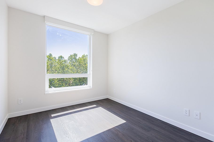 603 8238 Lord Street Vancouver, BC - 8