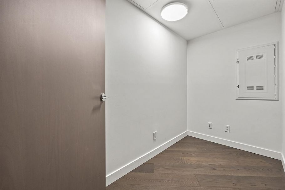 758 38 Smithe Street Vancouver, BC - 18