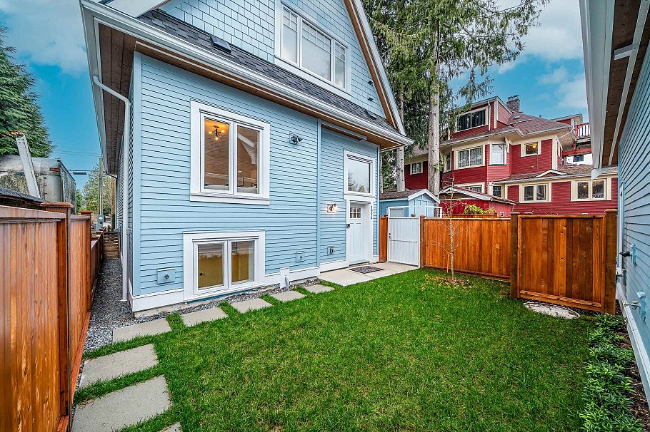 1924 William Street Vancouver, BC - 35