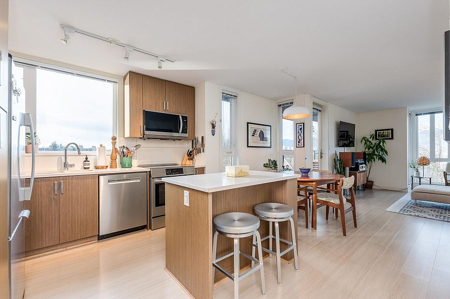 PH1 562 E 7th Avenue Vancouver, BC - 2