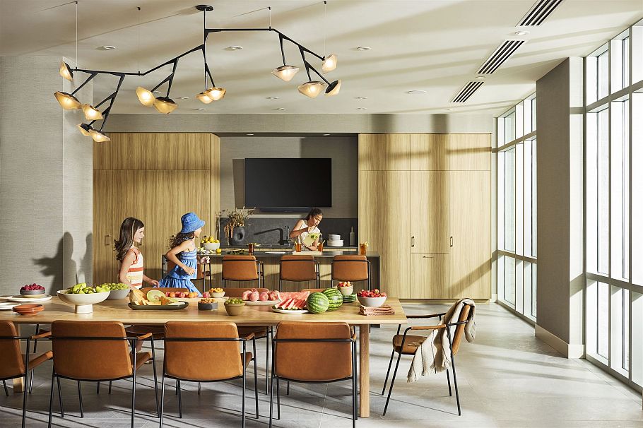 407 2385 Emery Court North Vancouver, BC - 16