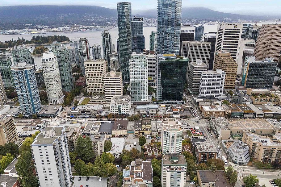 805 1132 Haro Street Vancouver, BC - 37