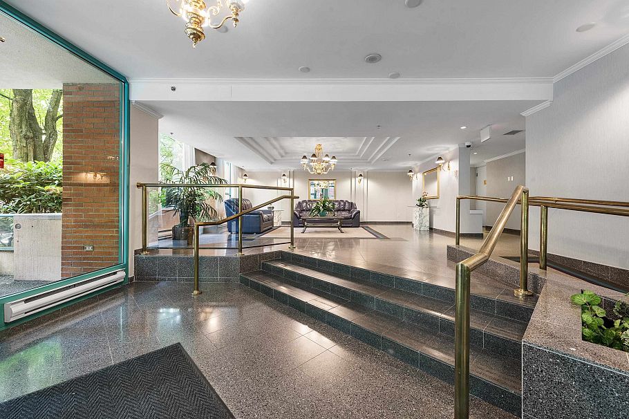 805 1132 Haro Street Vancouver, BC - 34