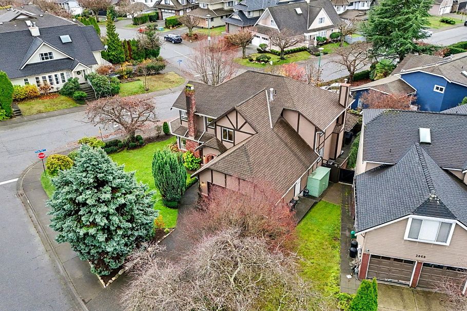 2890 Tempe Knoll Drive North Vancouver, BC - 39