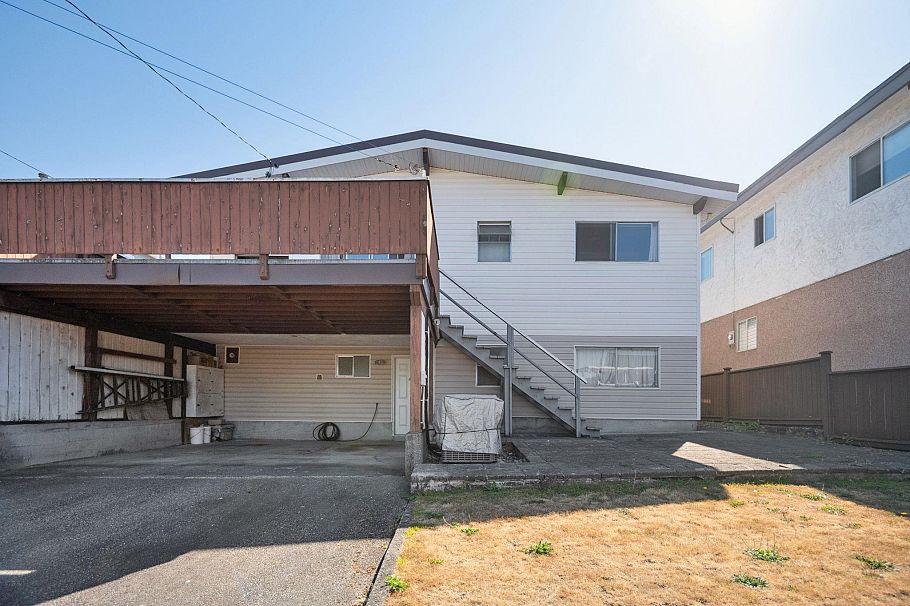 3849 Windermere Street Vancouver, BC - 29
