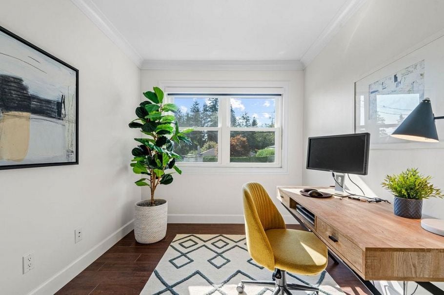 814 Plymouth Drive North Vancouver, BC - 26