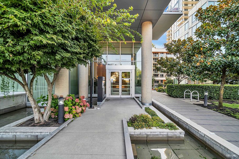 2205 8031 Nunavut Lane Vancouver, BC - 2