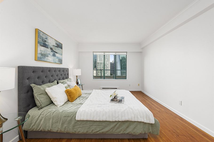 805 1132 Haro Street Vancouver, BC - 18