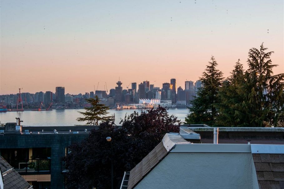 2 410 Mahon Avenue North Vancouver, BC - 26