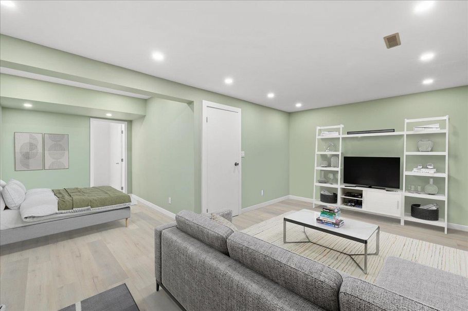 1998 Purcell Way North Vancouver, BC - 27