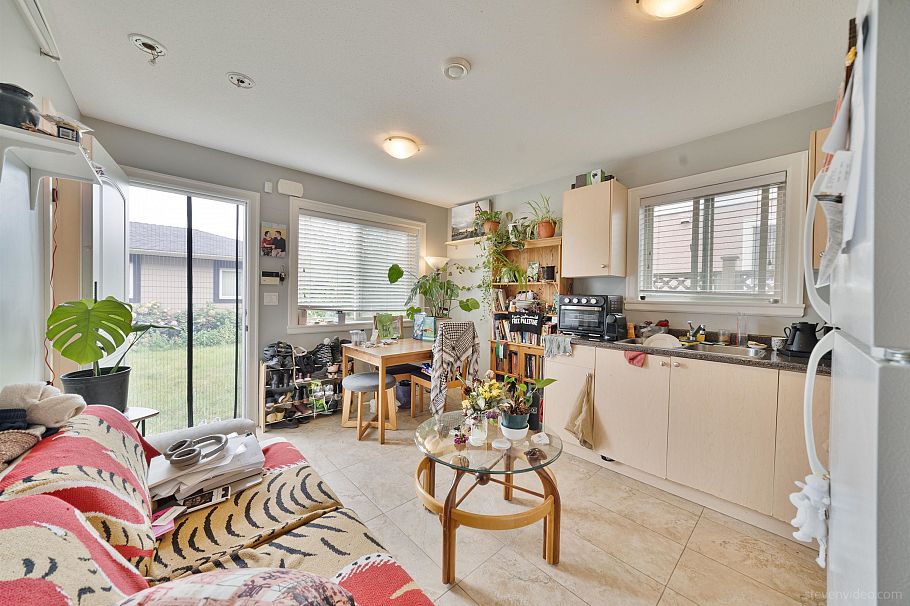 3832 Slocan Street Vancouver, BC - 9