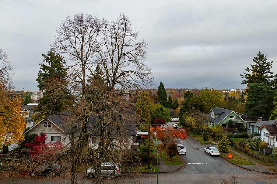 2044 E 22nd Avenue Vancouver, BC - 4