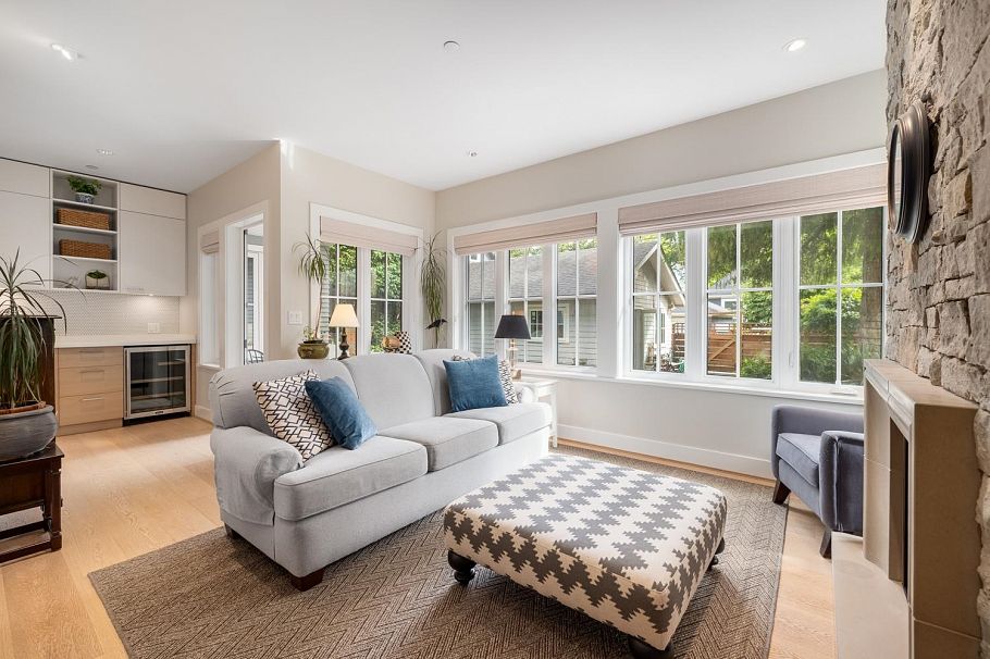 3336 W 38th Avenue Vancouver, BC - 29