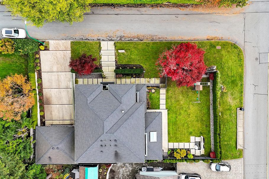 5141 Sarita Avenue North Vancouver, BC - 25