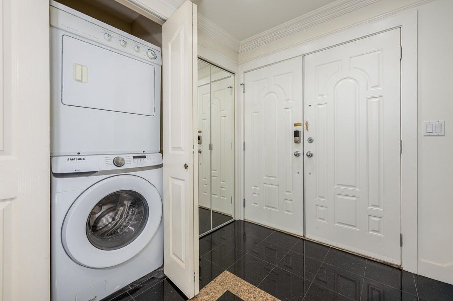 748 E 62nd Avenue Vancouver, BC - 27