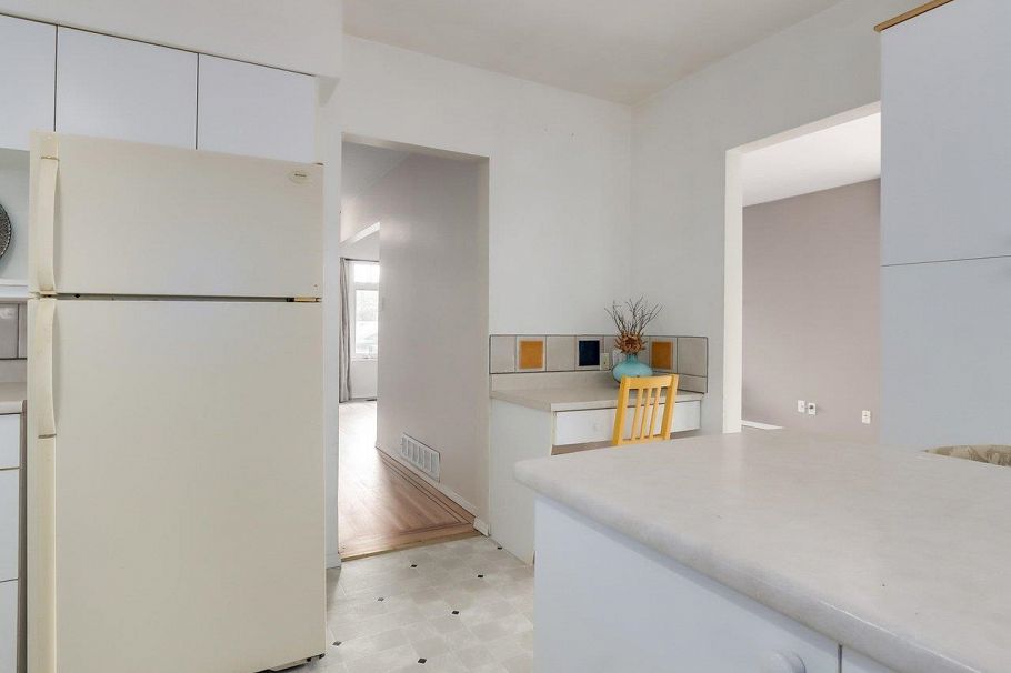 2984 Plymouth Drive North Vancouver, BC - 15