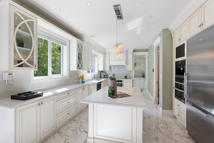 4146 Crown Crescent Vancouver, BC - 8