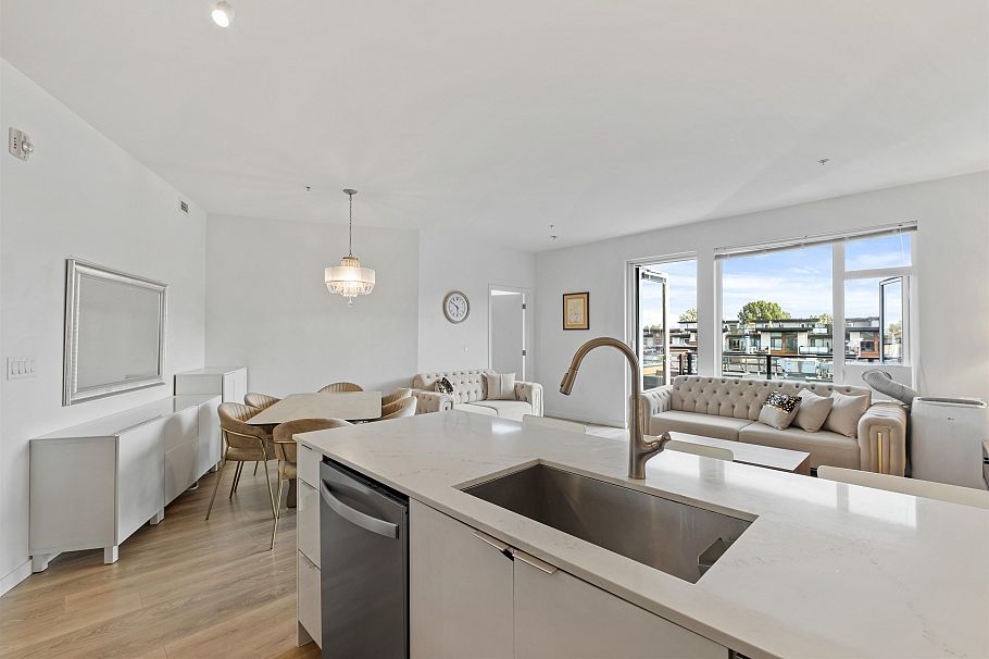 505 725 Marine Drive North Vancouver, BC - 9