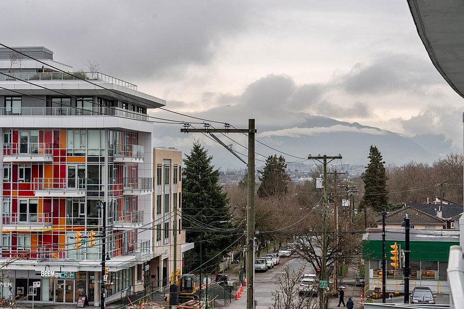 503 4638 Gladstone Street Vancouver, BC - 11