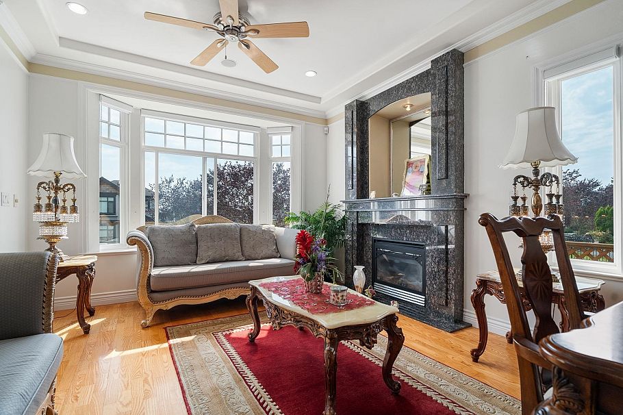 339 E 63rd Avenue Vancouver, BC - 6