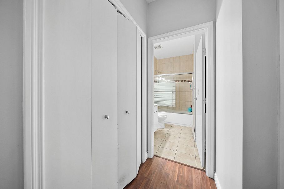 203 6460 Main Street Vancouver, BC - 14