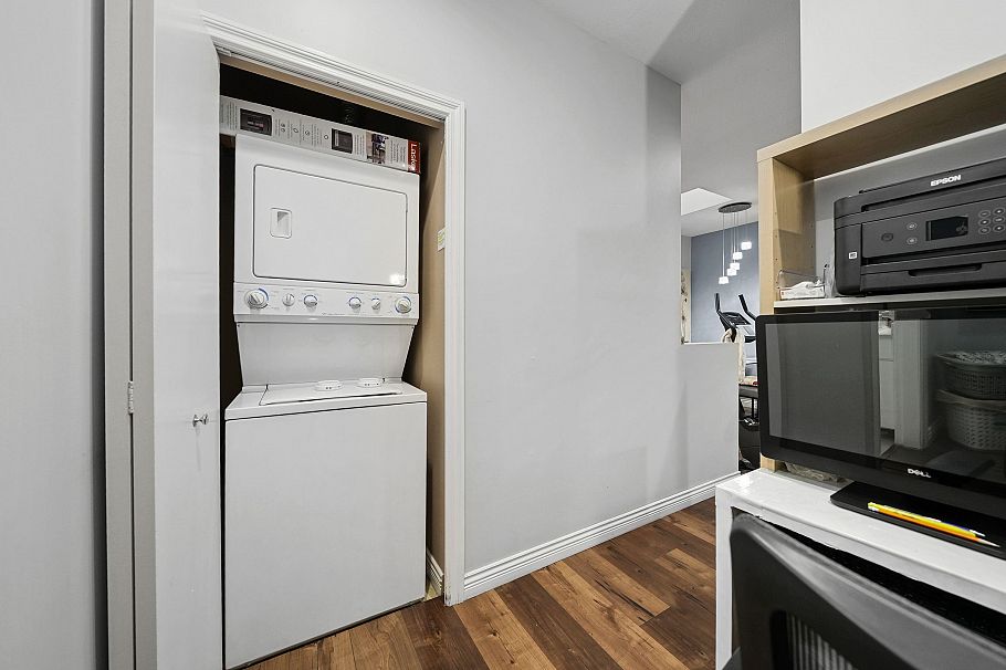 203 6460 Main Street Vancouver, BC - 9