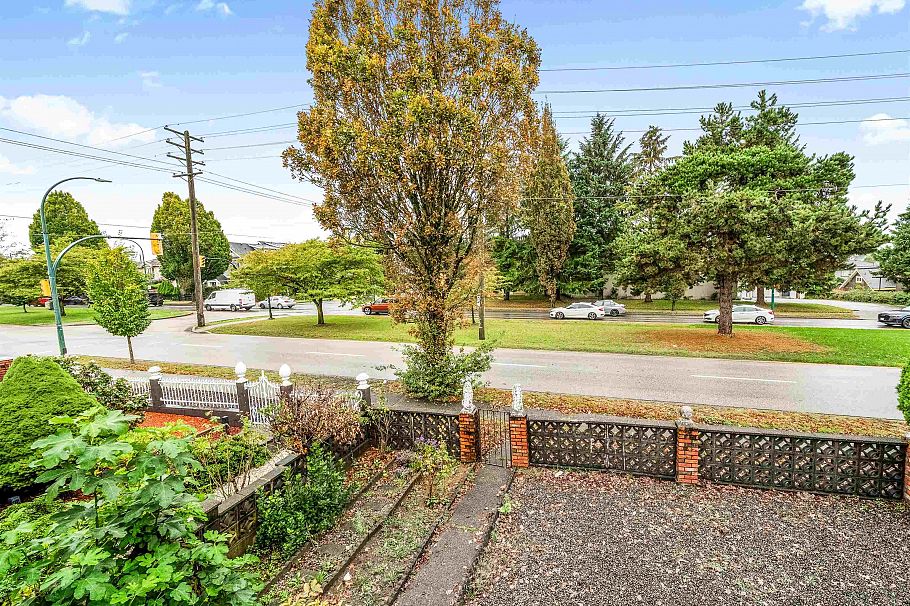 3112 E 1st Avenue Vancouver, BC - 27