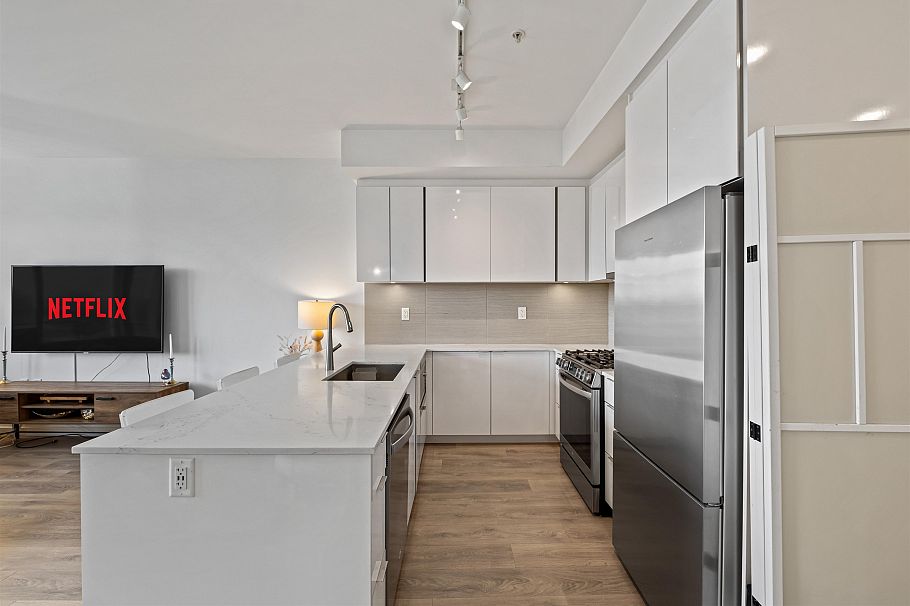 505 725 Marine Drive North Vancouver, BC - 12