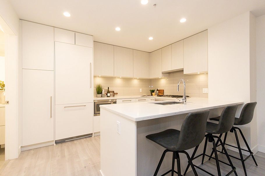 267 2035 Glenaire Drive North Vancouver, BC - 2