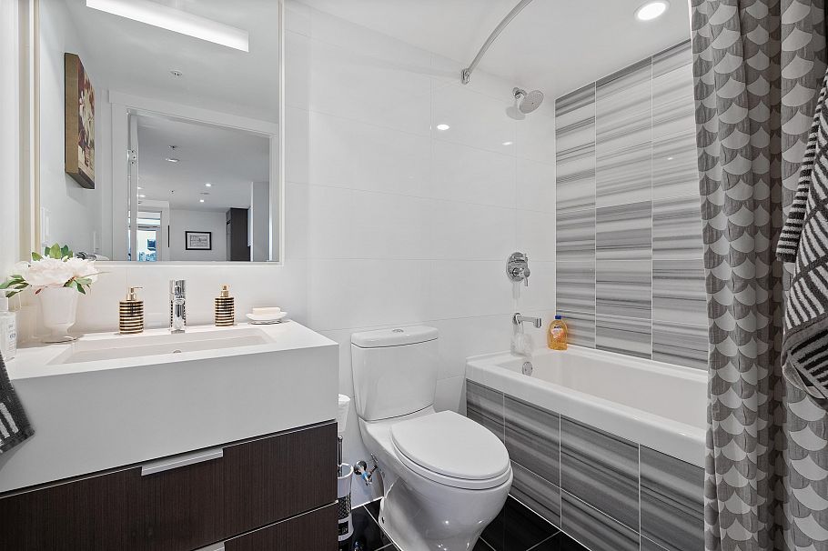 1605 110 Switchmen Street Vancouver, BC - 14