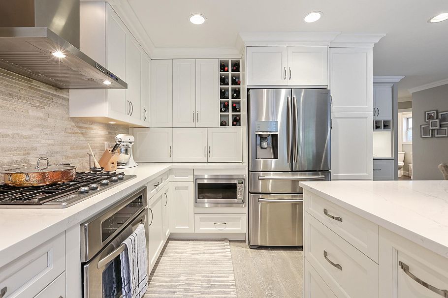 1076 Clements Avenue North Vancouver, BC - 9