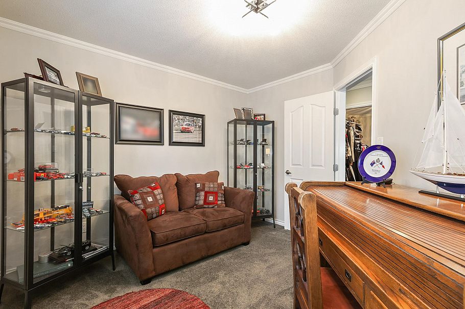 1076 Clements Avenue North Vancouver, BC - 17