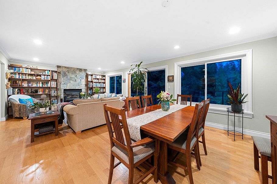 2380 Mackay Avenue North Vancouver, BC - 18