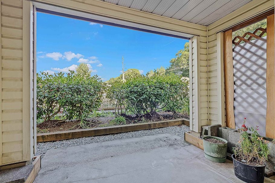 103 3624 Fraser Street Vancouver, BC - 1