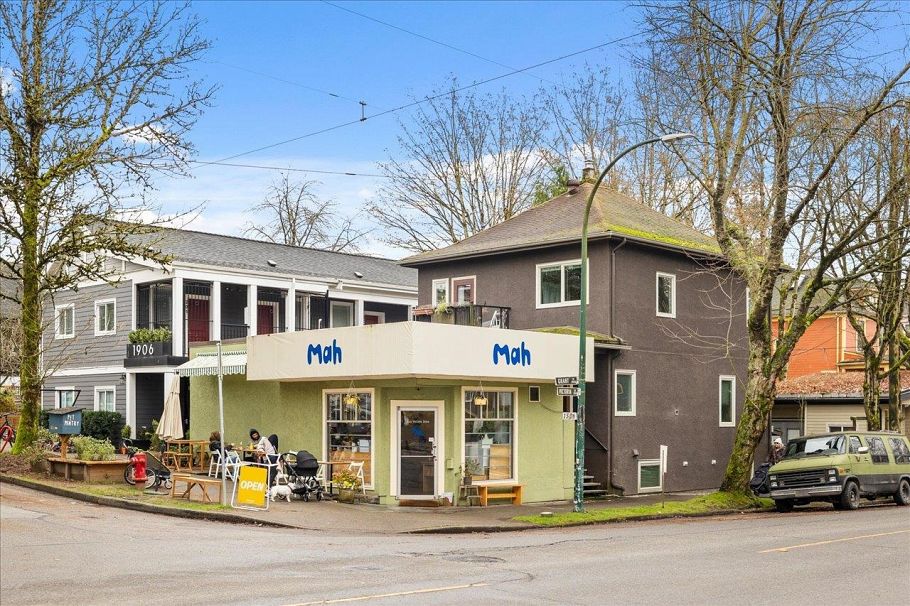 2029 Graveley Street Vancouver, BC - 38