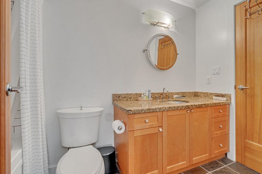 311 2515 Ontario Street Vancouver, BC - 22