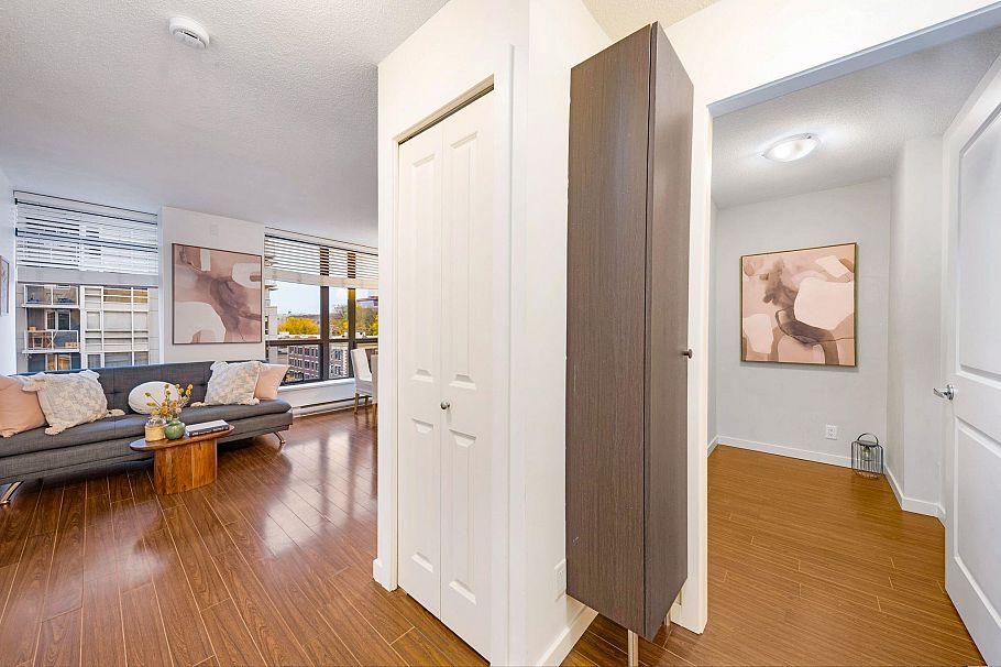 701 1068 W Broadway Vancouver, BC - 13