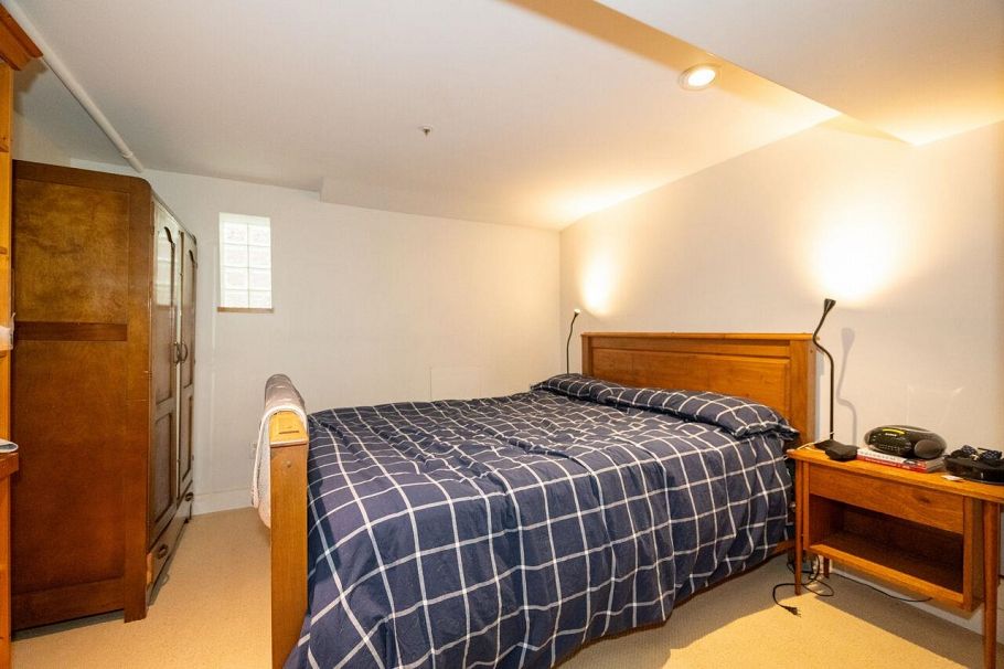 2659 Oxford Street Vancouver, BC - 32