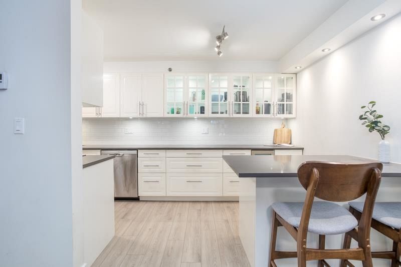 105 825 E 7th Avenue Vancouver, BC - 11