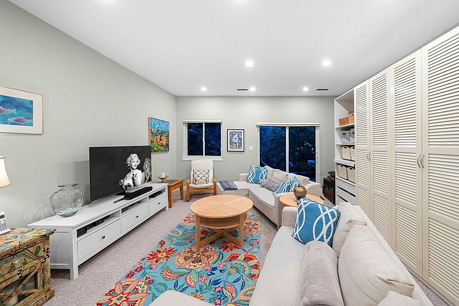 2380 Mackay Avenue North Vancouver, BC - 34