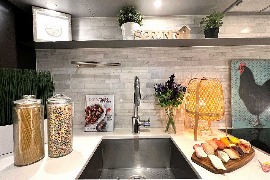 703 8131 Nunavut Lane Vancouver, BC - 8