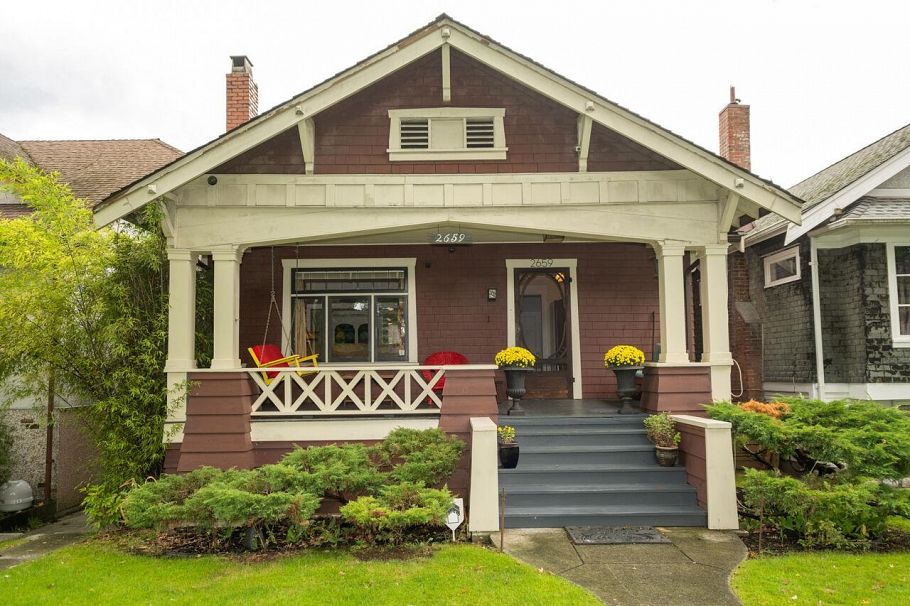2659 Oxford Street Vancouver, BC - 2