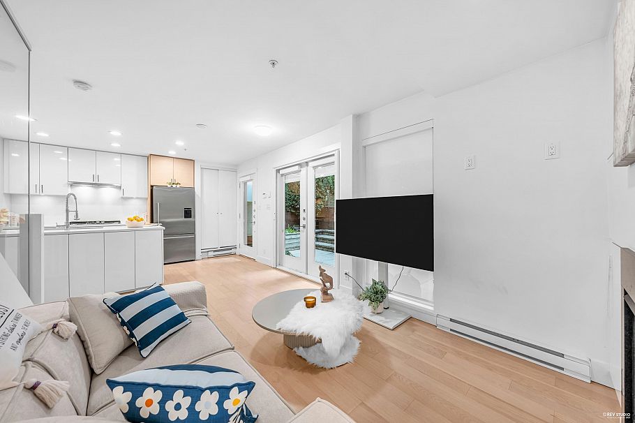 1407 East 1st Street Vancouver, BC - 21